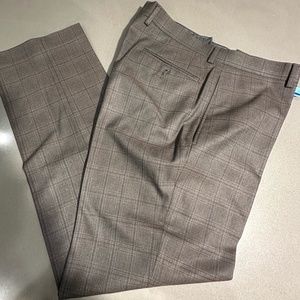 Mens Dress Pants - Ralph Lauren - 33W x 30L - Gray - Good Condition - Slim Fit